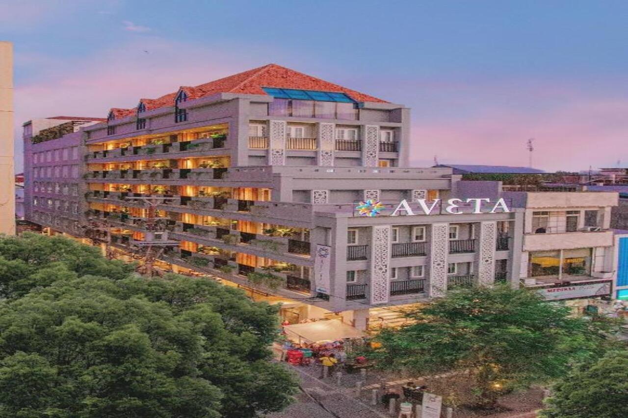 Aveta Hotel Malioboro Jogyakarta Zewnętrze zdjęcie