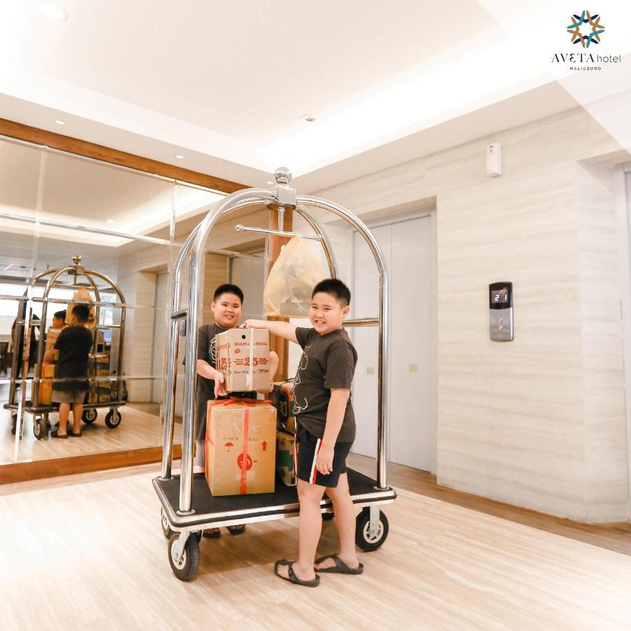 Aveta Hotel Malioboro Jogyakarta Zewnętrze zdjęcie